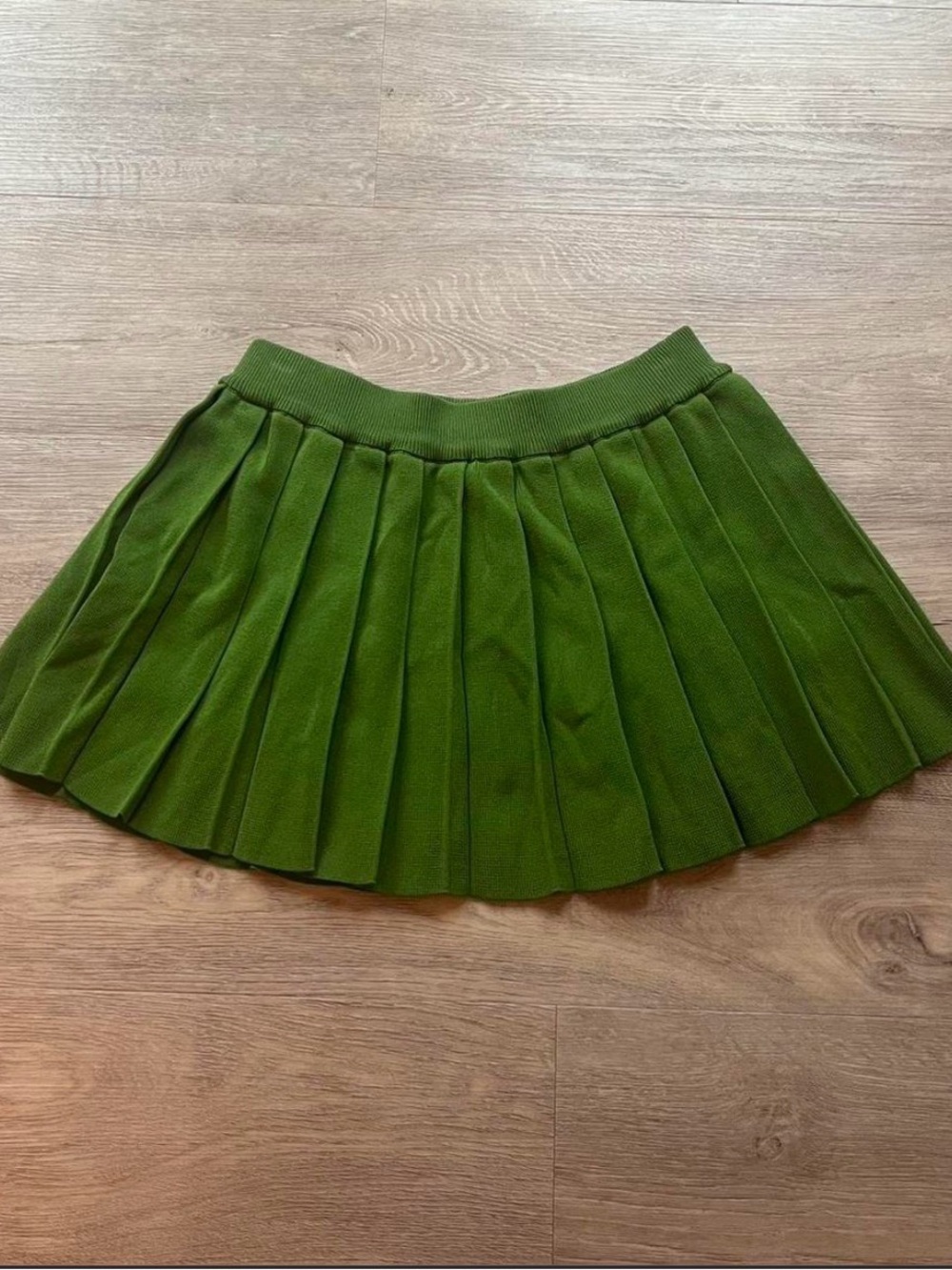 Immodel bright green mini skirt